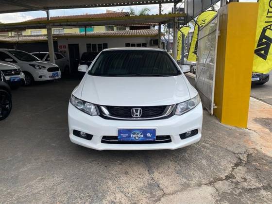 HONDA CIVIC 2.0 LXR 16V FLEX 4P AUTOMÁTICO HONDA CIVIC 2.0 LXR 16V FLEX 4P AUTOMÁTICO